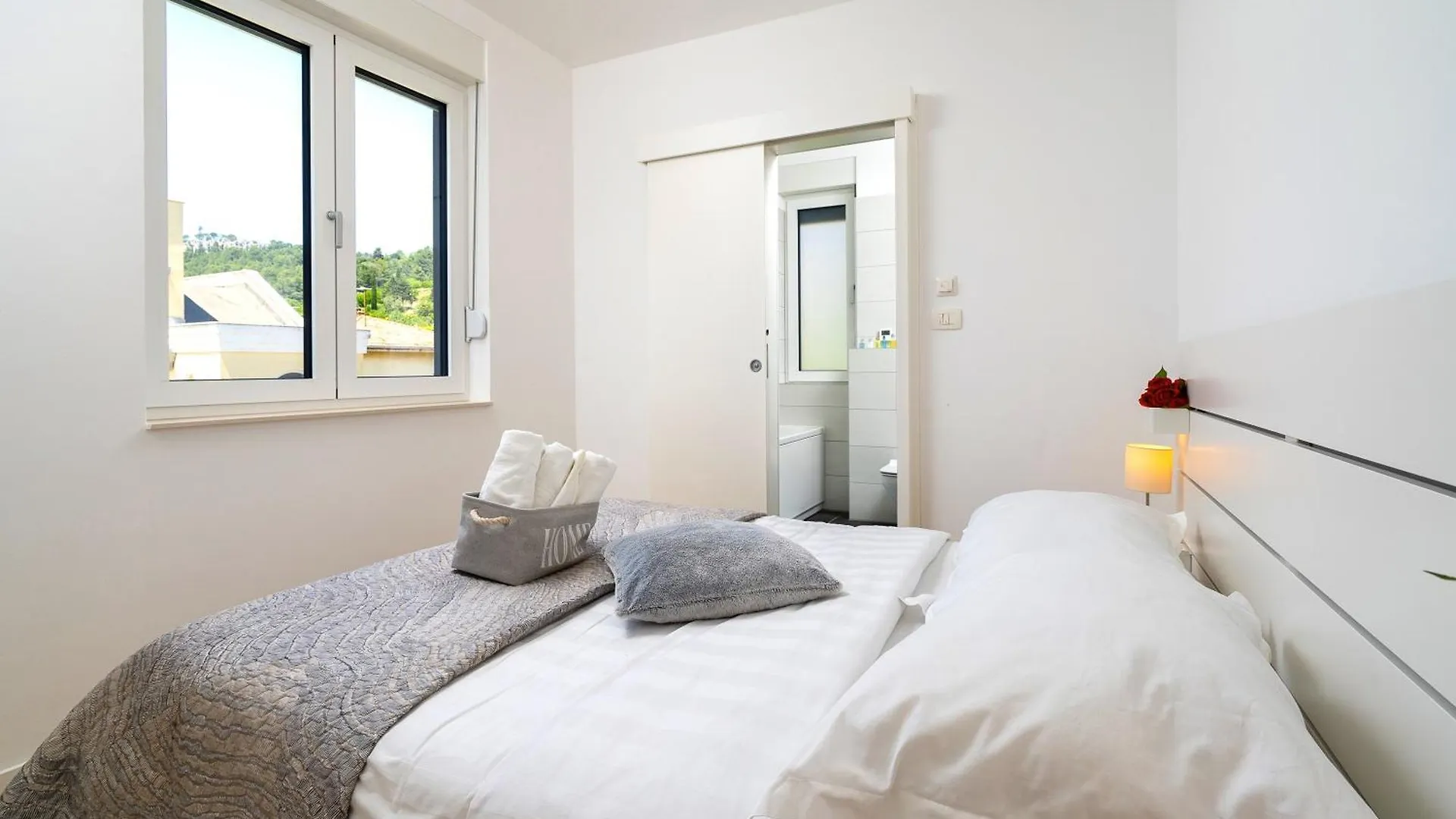 Apartment Amazing Kasjuni Beach Residence With Garrage Split Croatia